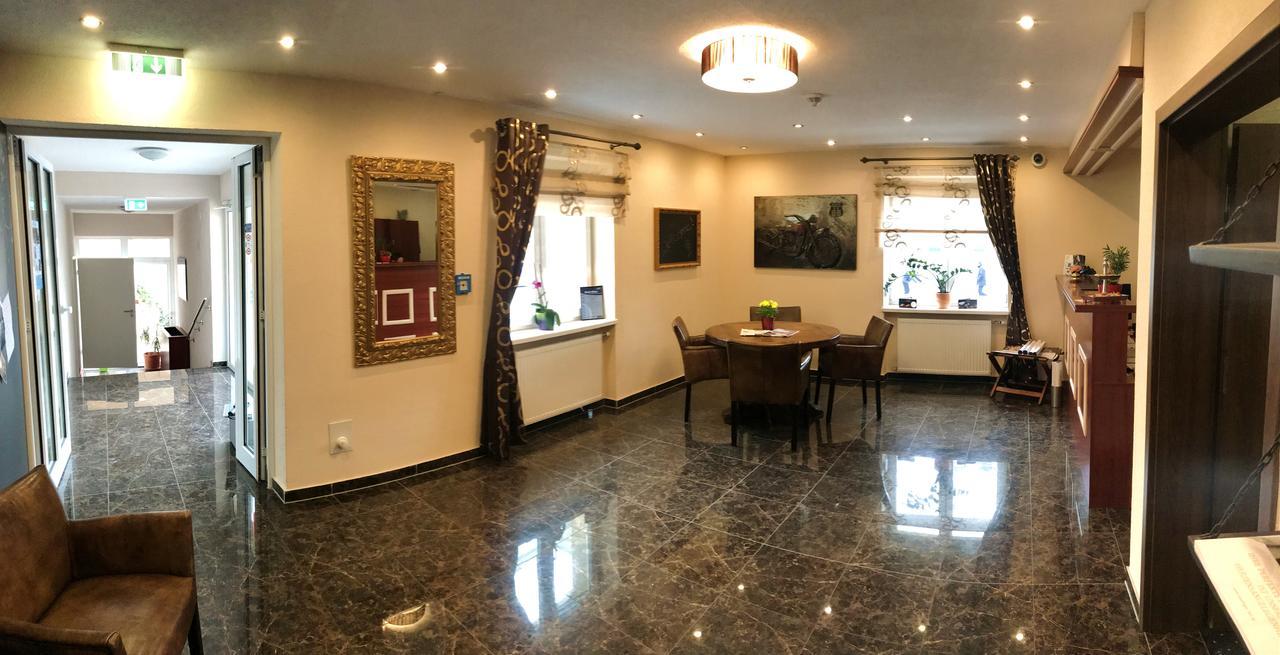 Stadthotel Miya 3*
