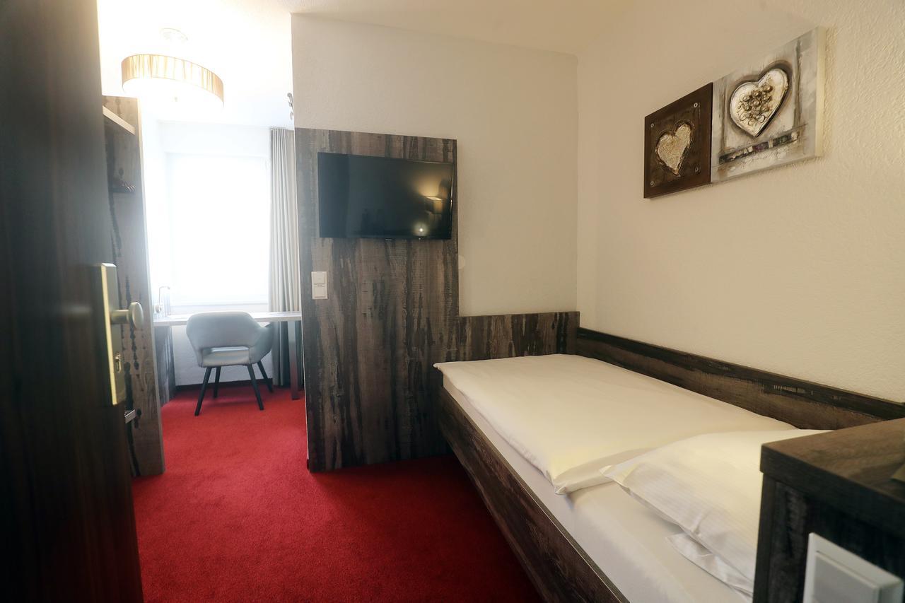 Stadthotel Miya 3*